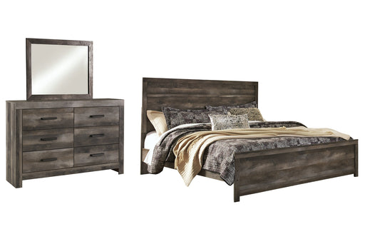 Wynnlow King Panel Bed with Mirrored Dresser Huntsville Furniture Outlet