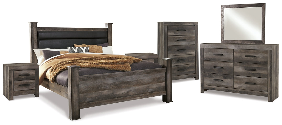 Wynnlow King Poster Bed with Mirrored Dresser and 2 Nightstands Huntsville Furniture Outlet