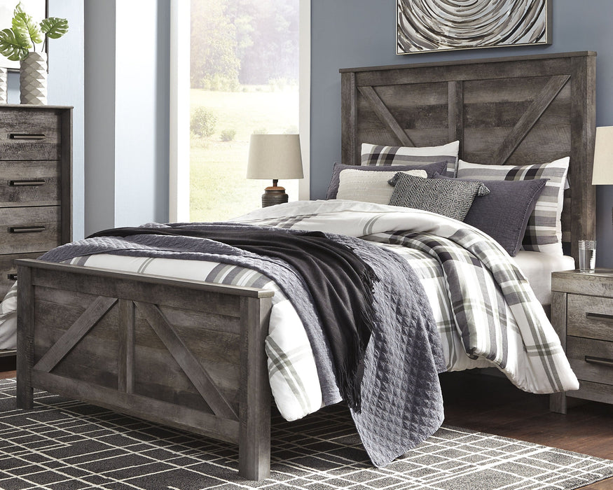 Wynnlow Queen Crossbuck Panel Bed with Dresser Huntsville Furniture Outlet