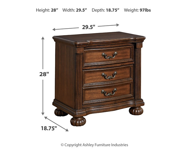 Lavinton King Panel Bed with Dresser and Nightstand