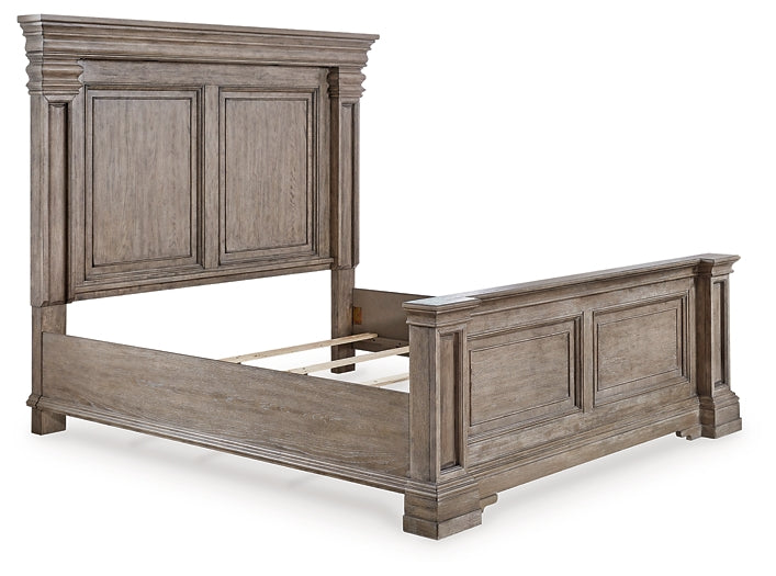 Blairhurst California King Panel Bed with Dresser