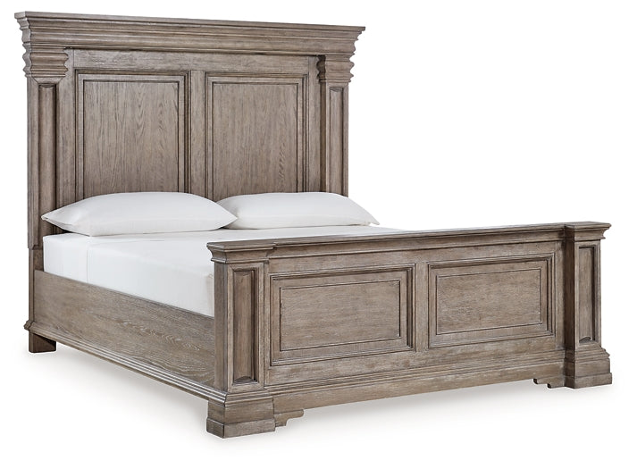 Blairhurst King Panel Bed with Dresser and Nightstand