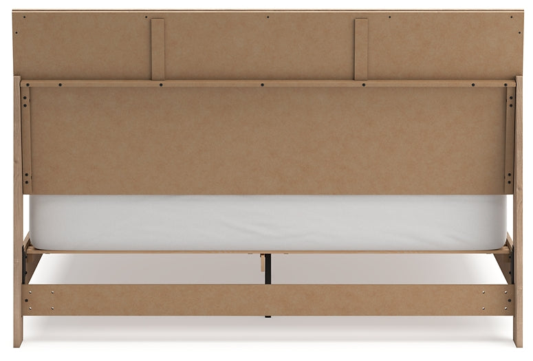 Cielden King Panel Bed with Dresser