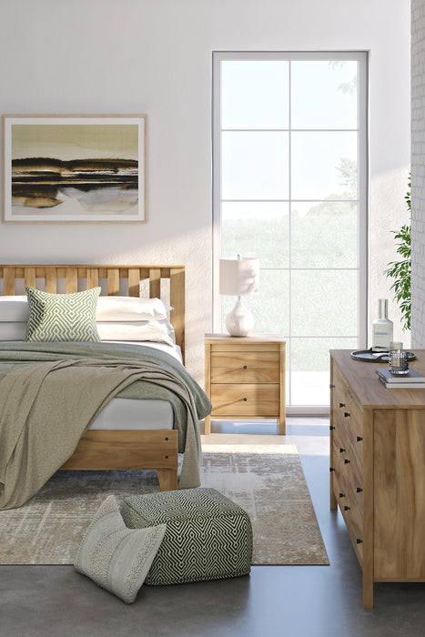 Bermacy Queen Platform Panel Bed with Dresser