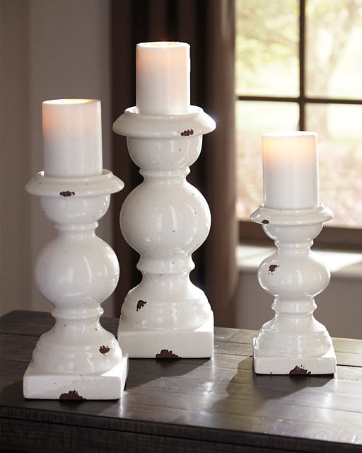 Devorah Candle Holder Set (3/CN) Huntsville Furniture Outlet