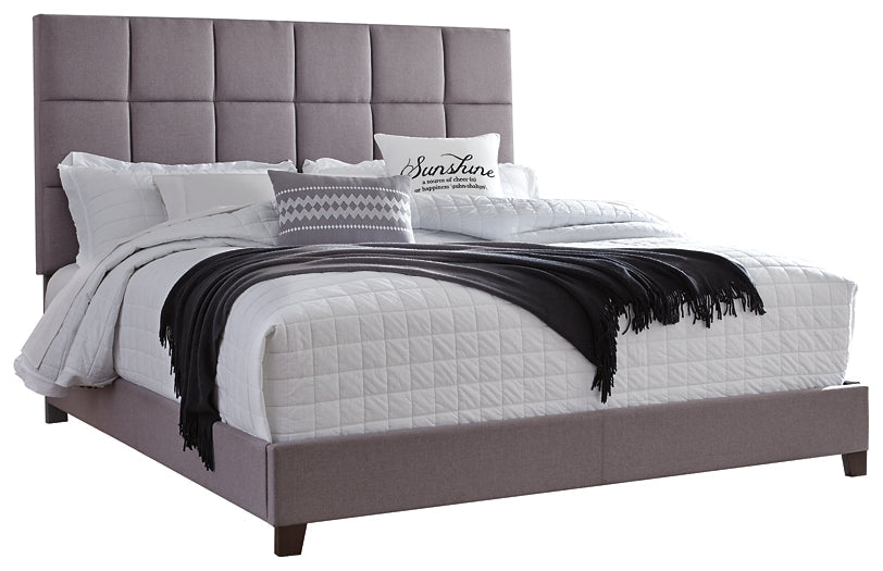 Dolante Queen Upholstered Bed Huntsville Furniture Outlet