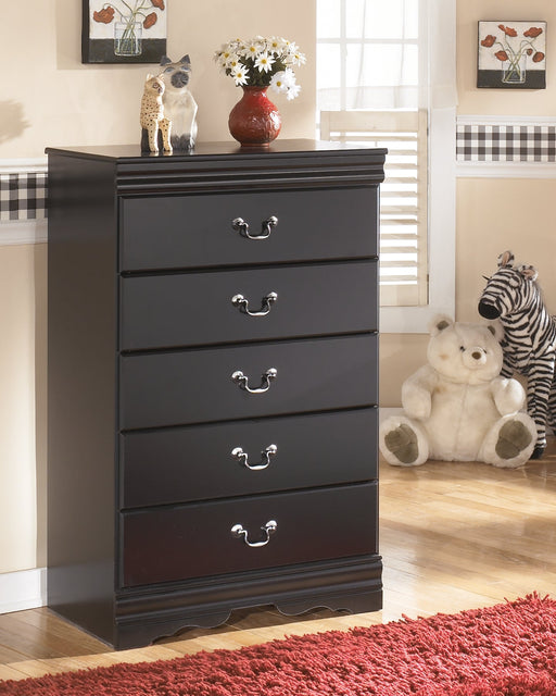 Huey Vineyard Five Drawer Chest Huntsville Furniture Outlet