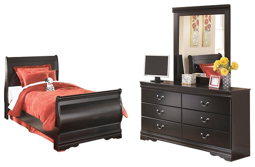 Huey Vineyard Full Sleigh Bed with Mirrored Dresser Huntsville Furniture Outlet