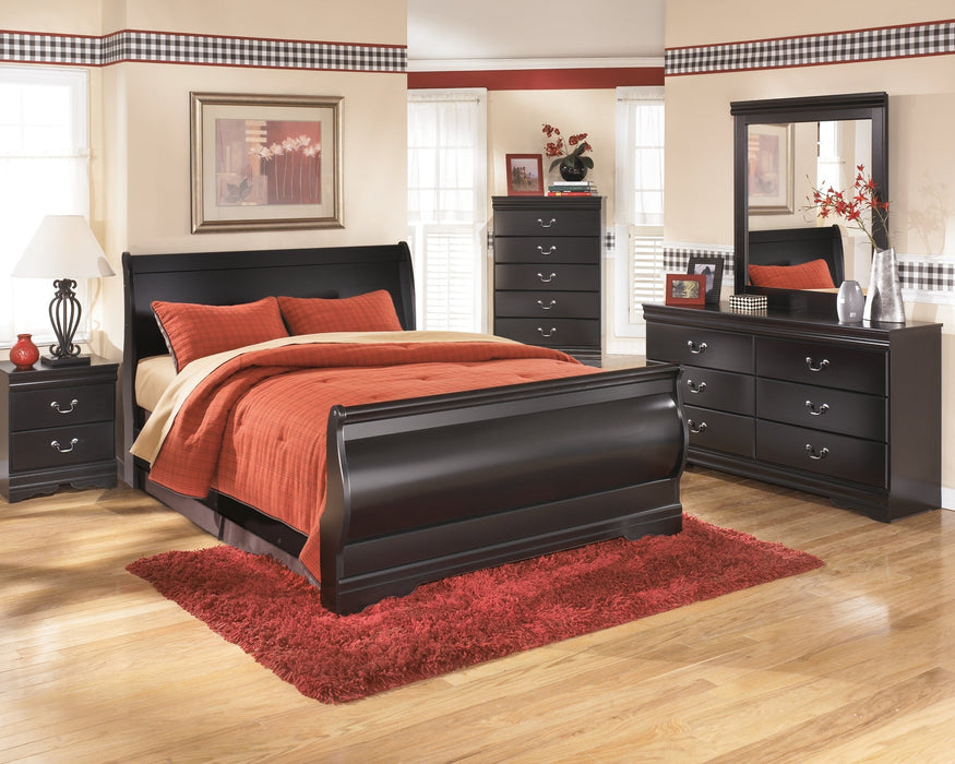 Huey Vineyard Queen Sleigh Bed with Mirrored Dresser, Chest and 2 Nightstands Huntsville Furniture Outlet