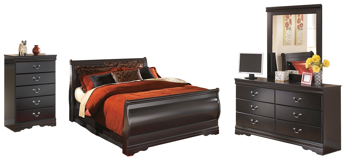 Huey Vineyard Queen Sleigh Bed with Mirrored Dresser and Chest Huntsville Furniture Outlet