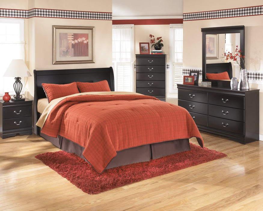 Huey Vineyard Queen Sleigh Headboard with Mirrored Dresser, Chest and 2 Nightstands Huntsville Furniture Outlet