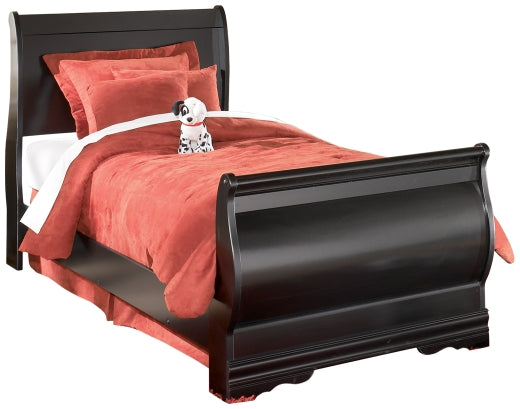 Huey Vineyard Twin Sleigh Bed with Mirrored Dresser and Chest Huntsville Furniture Outlet