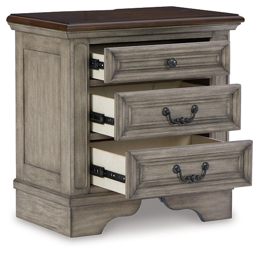 Lodenbay California King Panel Bed with Mirrored Dresser and 2 Nightstands Huntsville Furniture Outlet