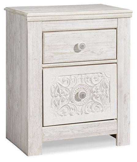 Paxberry Queen Panel Bed with Mirrored Dresser, Chest and Nightstand Huntsville Furniture Outlet