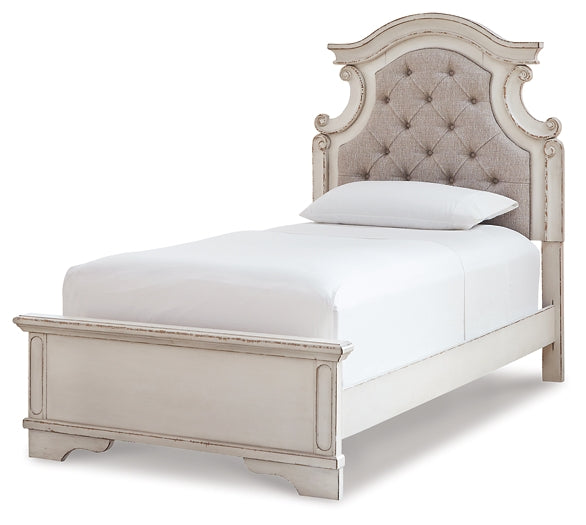 Realyn Twin Panel Bed with Mirrored Dresser Huntsville Furniture Outlet