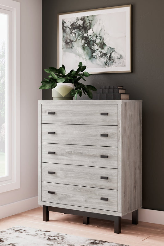 Vessalli Five Drawer Wide Chest Huntsville Furniture Outlet