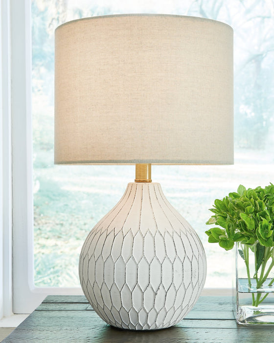 Wardmont Ceramic Table Lamp (1/CN) Huntsville Furniture Outlet