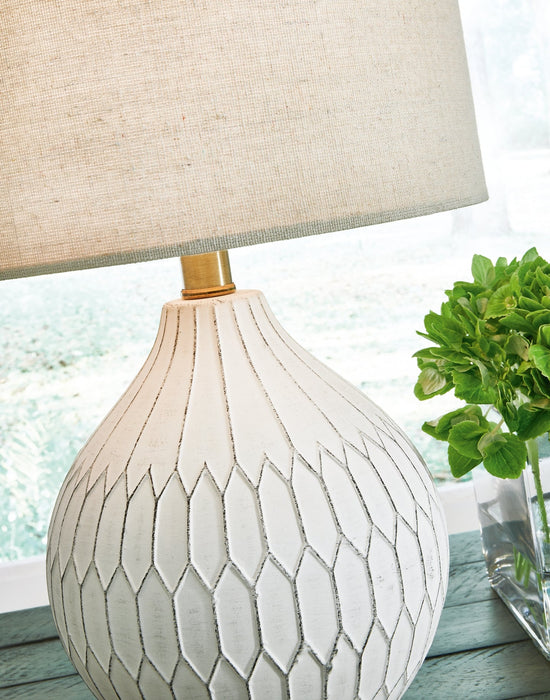 Wardmont Ceramic Table Lamp (1/CN) Huntsville Furniture Outlet