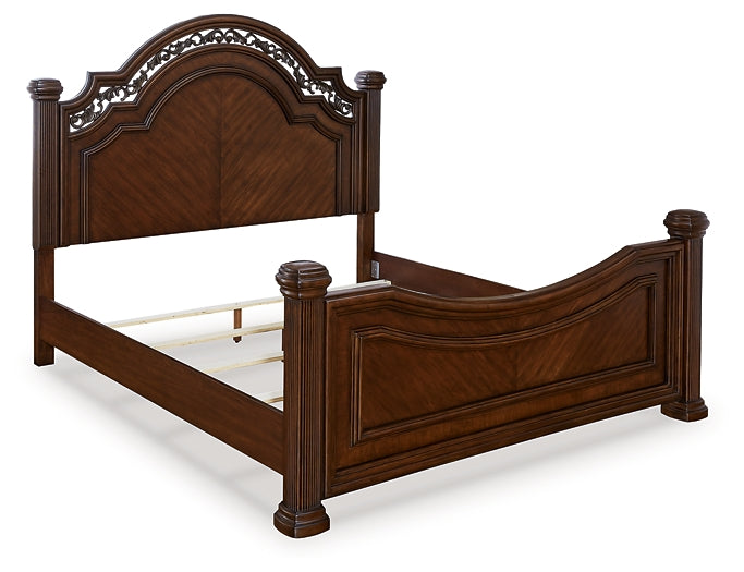 Lavinton Queen Poster Bed